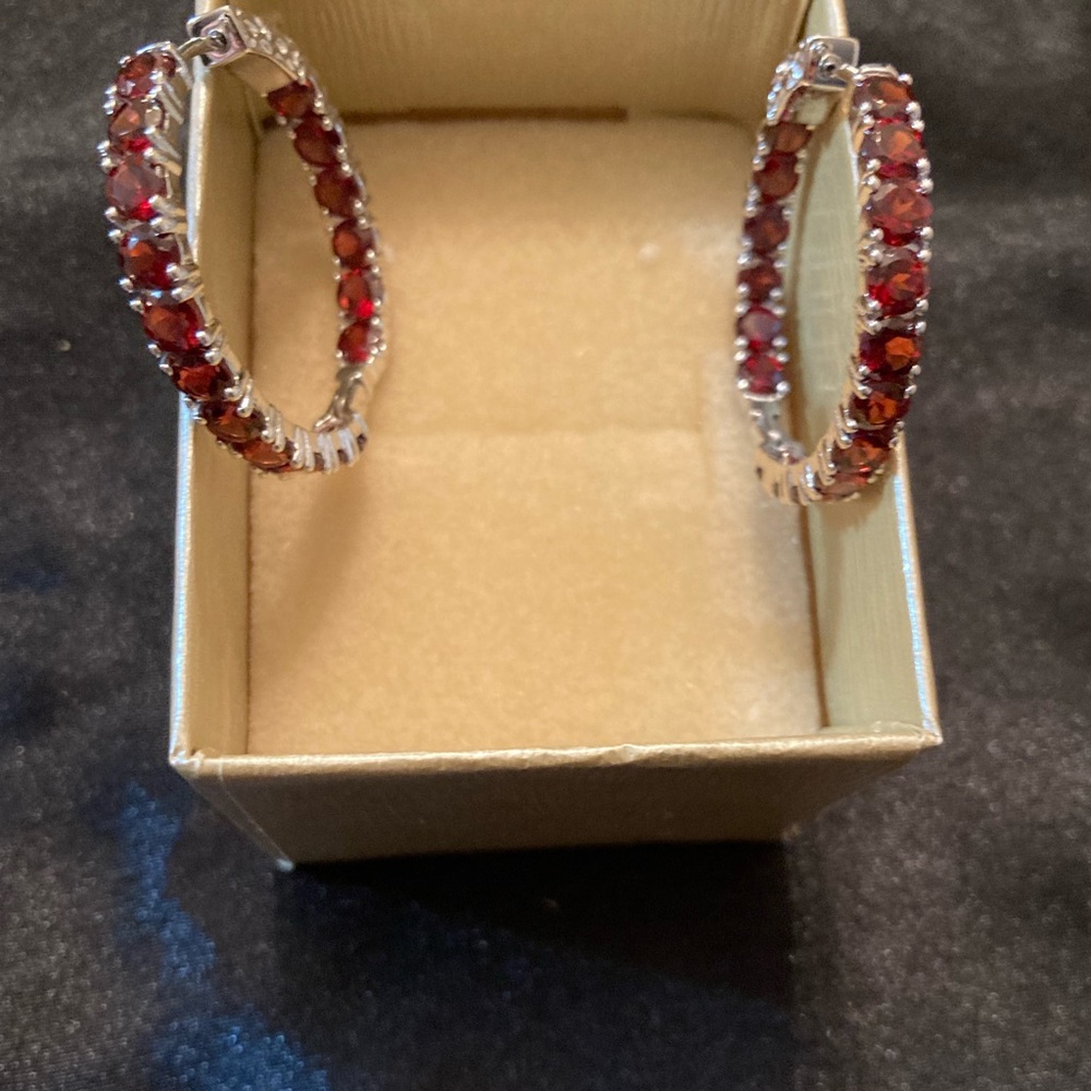 Beautiful Rich Color Red Garnet Inside Out Hoop Earrings. New.